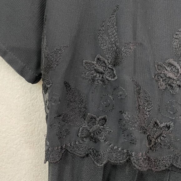 Vintage CDC Womens 4 Black Maxi Dress Short Sleeve Embroidered Bodice Babydoll - Picture 14 of 16